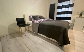 Boznicza Modern Apartment, self check-in 24h, free parking